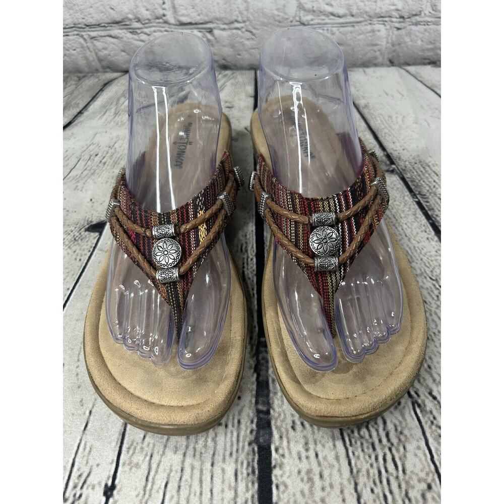 Minnetonka SILVERTHORNE Brown AZTEC Stripe Leather Flip Flop Sandals Thong SZ 10